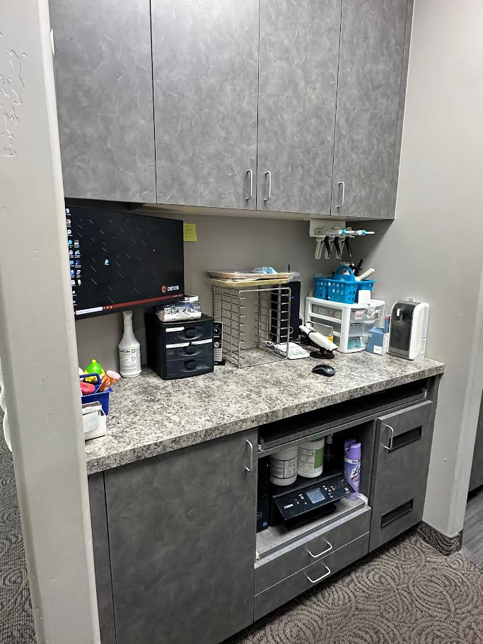Sterilization and instrument preparation station
